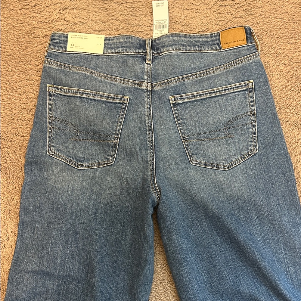 American Eagle Blue Jeans - Picture 2 of 4